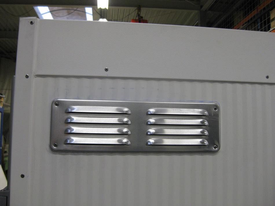 Montage van cabines in werkplaats