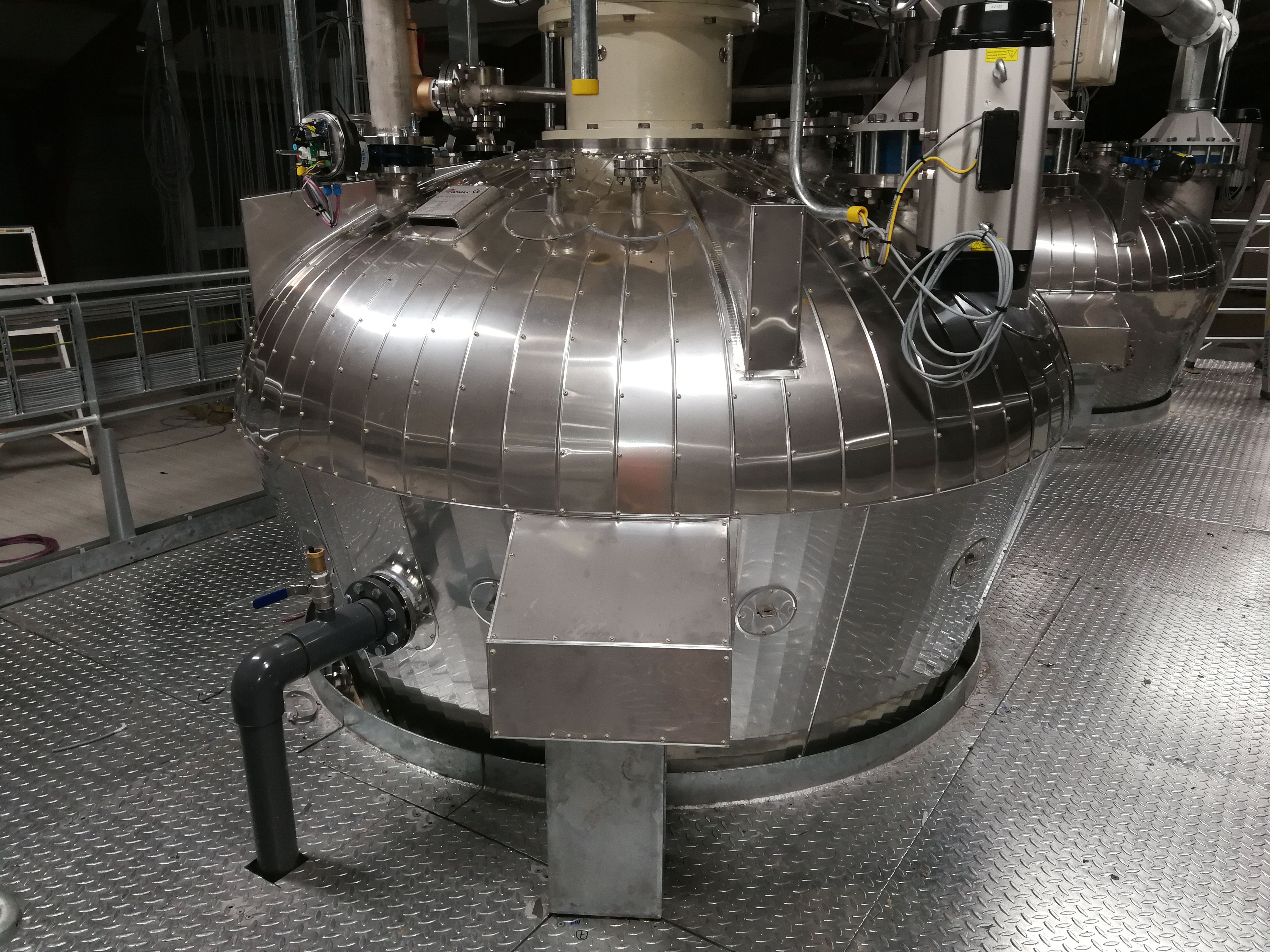 Thermal insulation of steam jacketed mixers